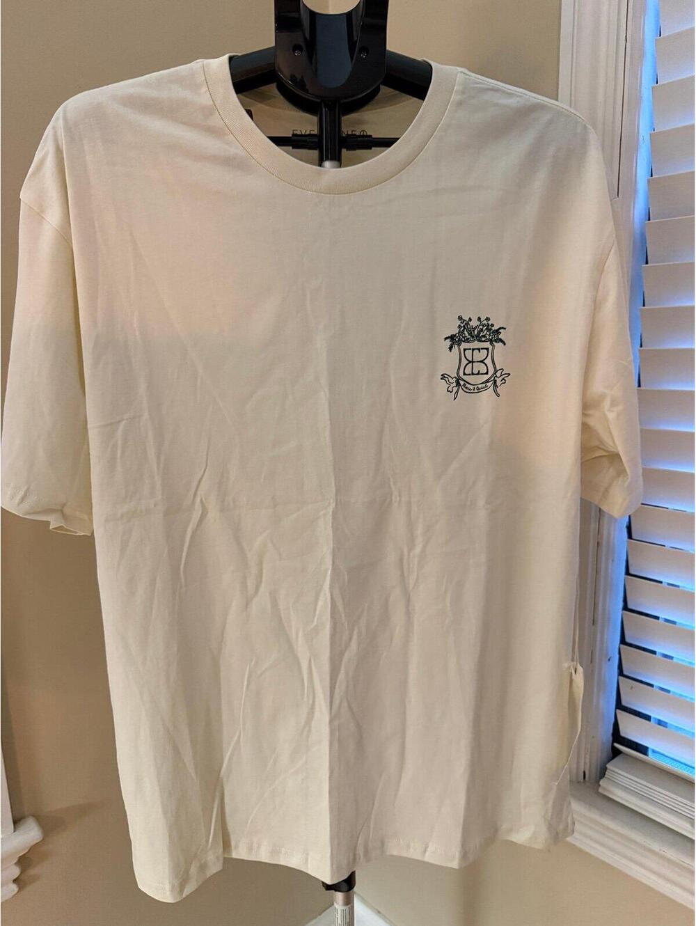 NWT Everlane and Musem of Peace &‎ Quiet Graphic Tee XL Cream Shirt